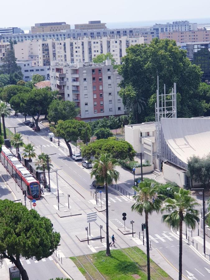 Bed & Breakfast Big Flat Sea Vieuw 95 M2 5 Near Airport 5 Min Train 3 Min And Tram On Site, 7 Min, 2 Showers And 2 Toilets , Neuf Grand 95 M2 5 Proche Aeroport 5 Min Train 3 Min Et Tramway Sur Place, 7 Min 2 Douches Et 2 Wc Vue Nice