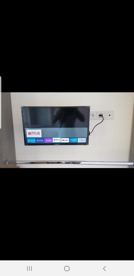 Bed & Breakfast Big Flat Sea Vieuw 95 M2 5 Near Airport 5 Min Train 3 Min And Tram On Site, 7 Min, 2 Showers And 2 Toilets , Neuf Grand 95 M2 5 Proche Aeroport 5 Min Train 3 Min Et Tramway Sur Place, 7 Min 2 Douches Et 2 Wc Vue Nice
