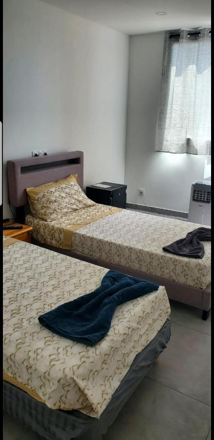 Big Flat Sea Vieuw 95 M2 5 Near Airport 5 Min Train 3 Min And Tram On Site, 7 Min, 2 Showers And 2 Toilets , Neuf Grand 95 M2 5 Proche Aeroport 5 Min Train 3 Min Et Tramway Sur Place, 7 Min 2 Douches Et 2 Wc Vue